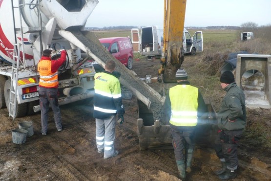 Budowa urządzeń hydrotechnicznych.