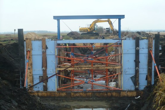 Budowa urządzeń hydrotechnicznych.