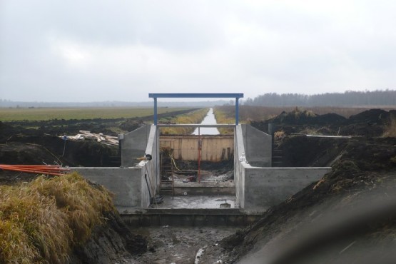 Budowa urządzeń hydrotechnicznych.