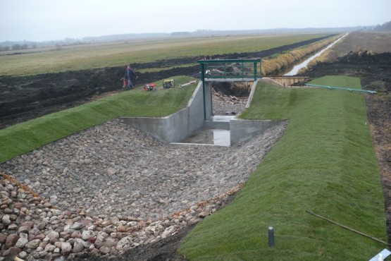 Budowa urządzeń hydrotechnicznych.