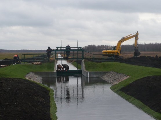 Budowa urządzeń hydrotechnicznych.