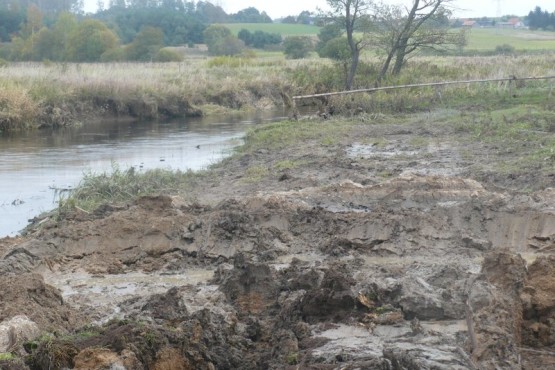Umocnienie brzegu rzeki Gołdapa.