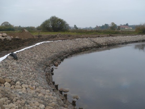 Umocnienie brzegu rzeki Gołdapa.