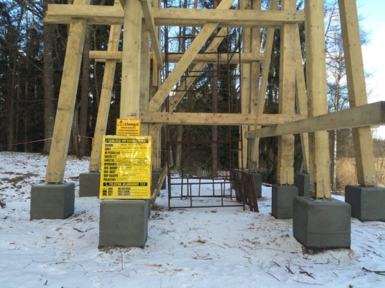 Budowa wieży widokowej.